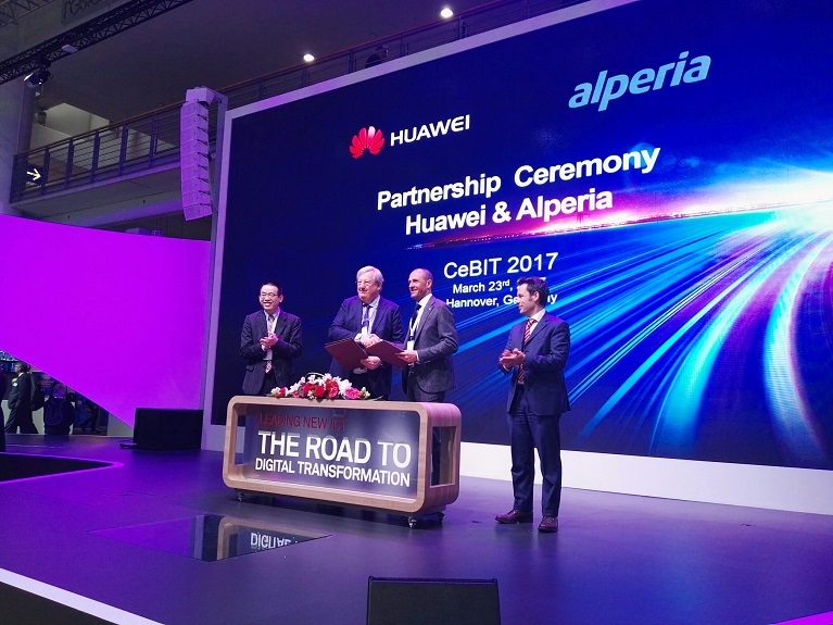 da sinistra: Xiwei Zhang